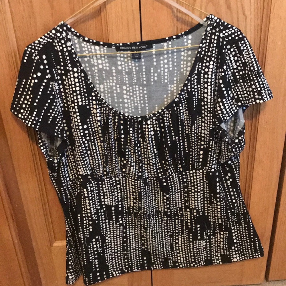 Black with cream dots short sleeve top